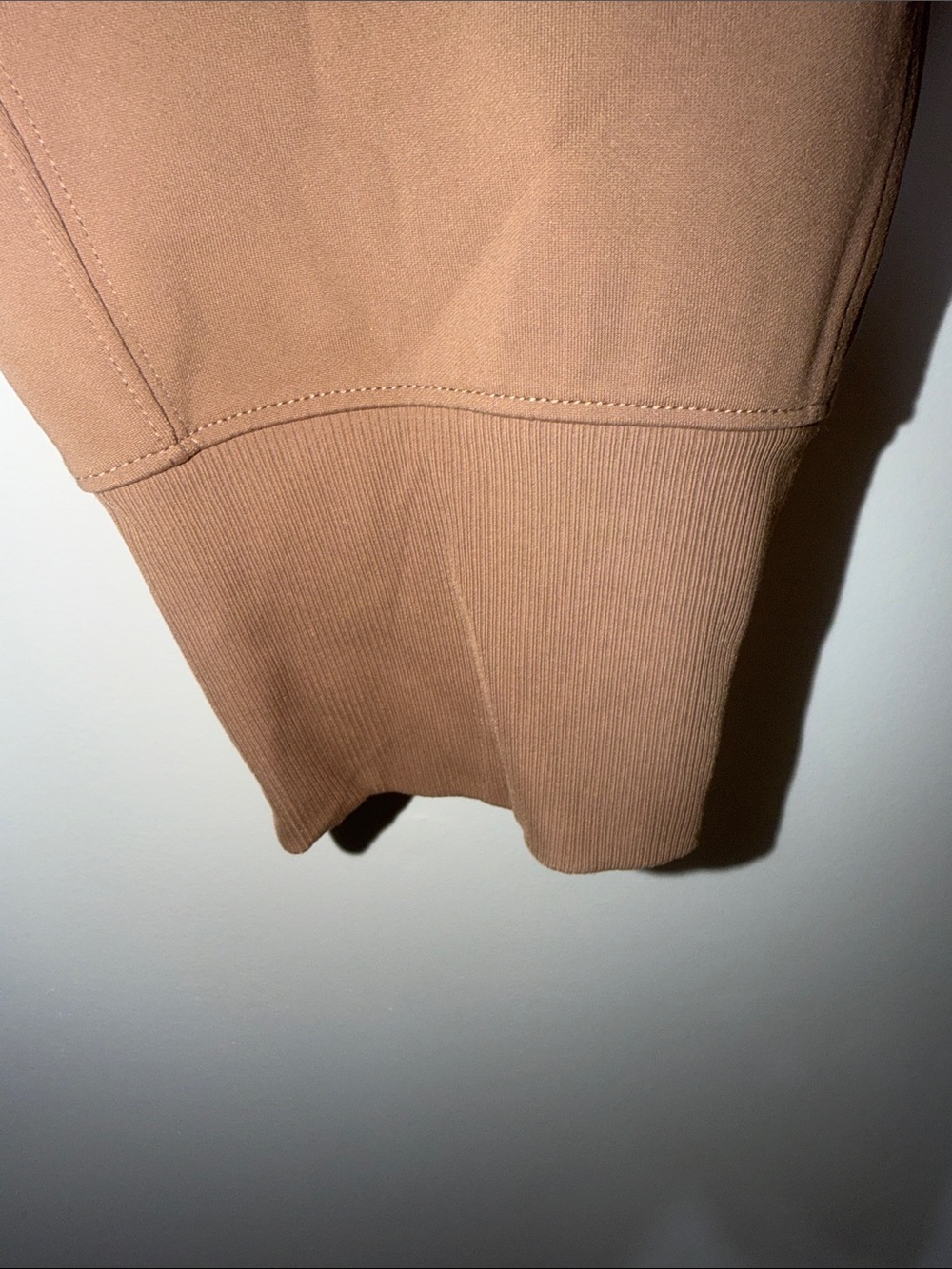 Athleta Venice High Rise Joggers, beige tan Color size medium NWOT - Picture 5 of 9